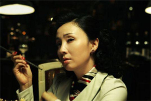 The love expression with Shanghai's cultural characteristics